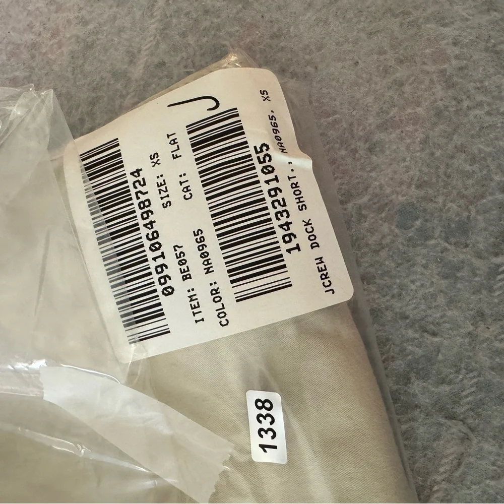 J.Crew Men’s Dock Shorts Tan XS